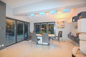 Photo 19- click for photo gallery